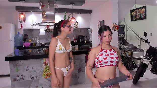 sexy_hot_friends_ lush Webcam SHOW @ Chaturbate 04-01-2025