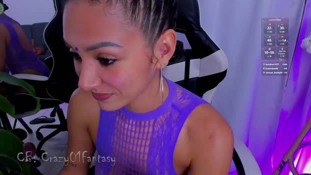 crazy01fantasy playtime Webcam SHOW @ Chaturbate 05-01-2025