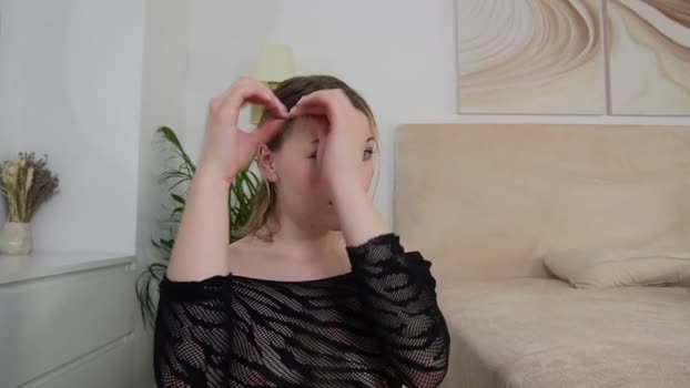 funny_to_see_you_here kissing Webcam SHOW @ Chaturbate 04-01-2025