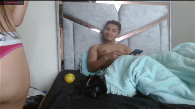 alexvsluisa play Webcam SHOW @ Chaturbate 06-01-2025
