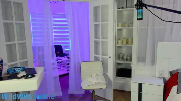 wildwifebarbie lick Webcam SHOW @ Chaturbate 07-01-2025
