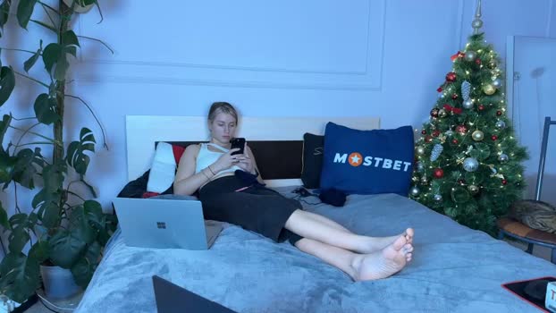 vorvik lickpussy Webcam SHOW @ Chaturbate 08-01-2025