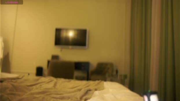bitter_moon Topless Webcam SHOW @ Chaturbate 09-01-2025