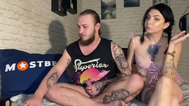 hotcoupleee2020 sexybody Webcam SHOW @ Chaturbate 12-01-2025