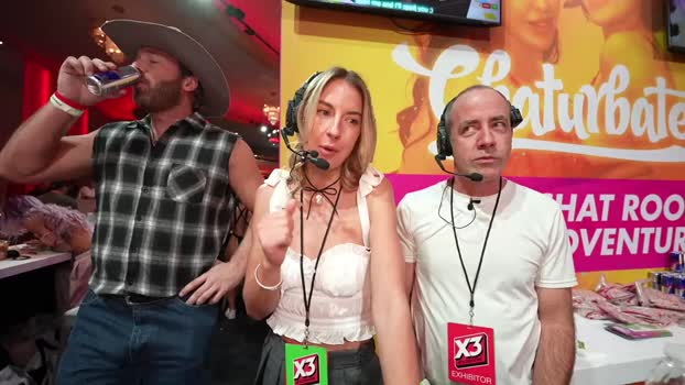blondefoxsilverfox fuckme Webcam SHOW @ Chaturbate 18-01-2025