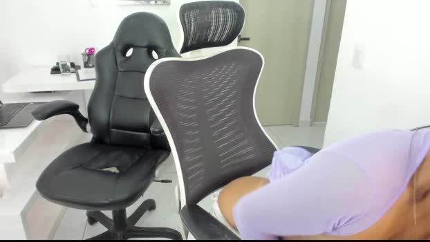 emillybrowm Nude Webcam SHOW @ Chaturbate 21-01-2025