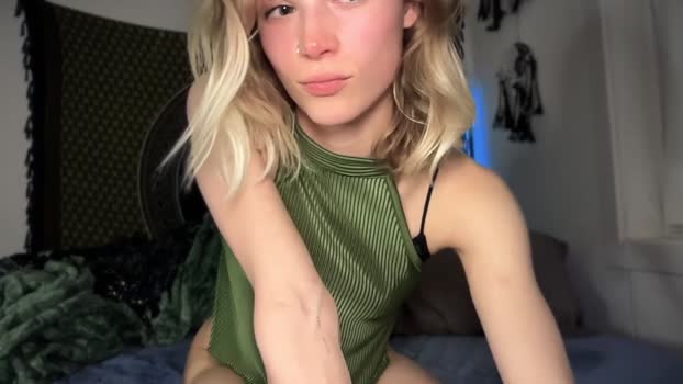 sweetgracee kiss Webcam SHOW @ Chaturbate 22-01-2025