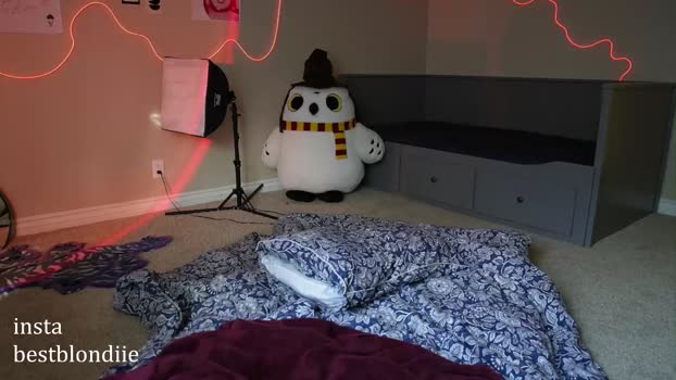 bestblondiiecb boobs Webcam SHOW @ Chaturbate 24-01-2025