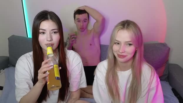 mmkakpoxyi22 sex Webcam SHOW @ Chaturbate 24-01-2025