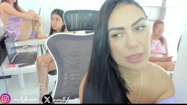 emillybrowm toy Webcam SHOW @ Chaturbate 31-01-2025