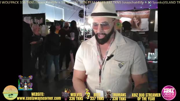 bigbananamilfshake sucktits Webcam SHOW @ Chaturbate 31-01-2025