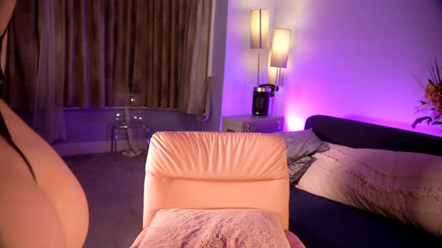littlee33 natural Webcam SHOW @ Chaturbate 01-02-2025
