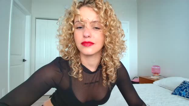 theislandgirl kissing Webcam SHOW @ Chaturbate 06-02-2025