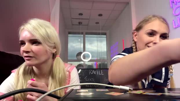 siswet19 sexykitty Webcam SHOW @ Chaturbate 08-02-2025