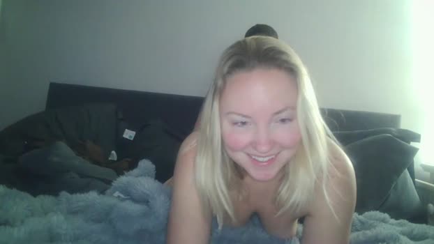 sexiirose22 horny Webcam SHOW @ Chaturbate 17-02-2025