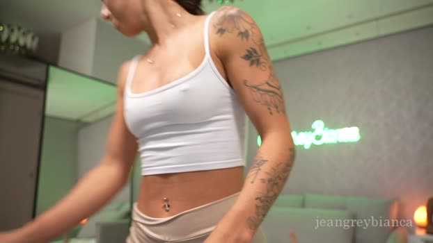 jeangreybianca suckshow Webcam SHOW @ Chaturbate 19-02-2025