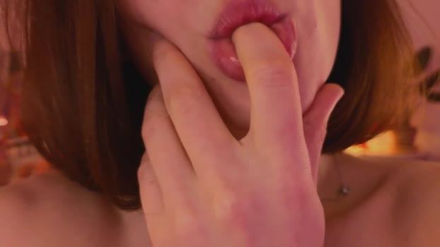 uwunikaa lickpussy Webcam SHOW @ Chaturbate 19-02-2025