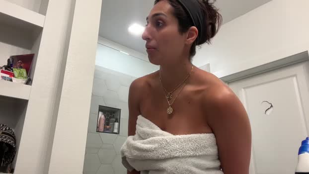 camiliakxoxo fuckface Webcam SHOW @ Chaturbate 21-02-2025