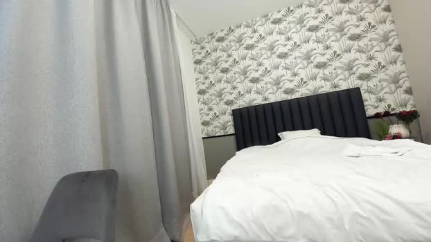 ehotlovea spank Webcam SHOW @ Chaturbate 23-02-2025