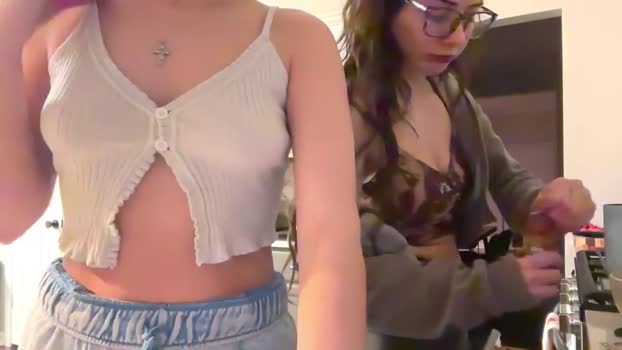 briadominick kiss Webcam SHOW @ Chaturbate 25-02-2025