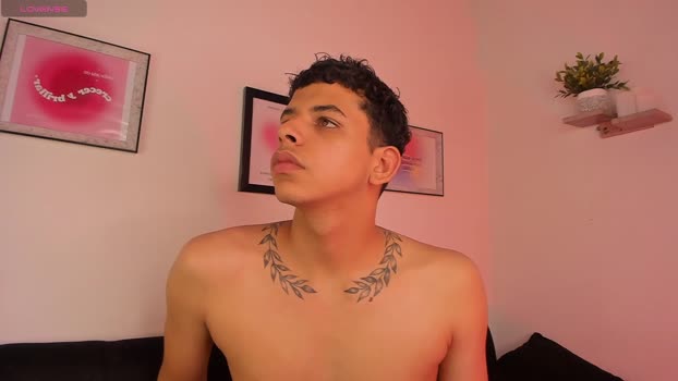 _e_m_m_a_1 yummy Webcam SHOW @ Chaturbate 27-02-2025
