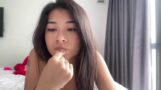 vietwhhore fuck Webcam SHOW @ Chaturbate 27-02-2025