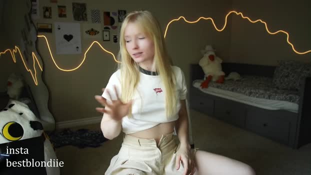 bestblondiiecb suckcock Webcam SHOW @ Chaturbate 28-02-2025