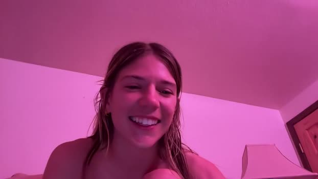 oliviahansleyy Recorded Webcam SHOW @ Chaturbate 02-03-2025