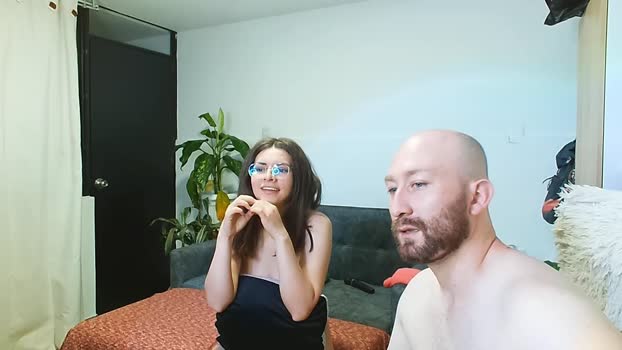 holly_and_honey_69 squirt Webcam SHOW @ Chaturbate 05-03-2025