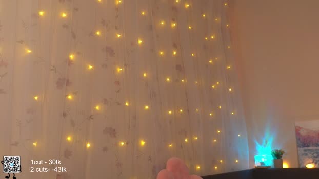 tiny_miracle fingers Webcam SHOW @ Chaturbate 05-03-2025