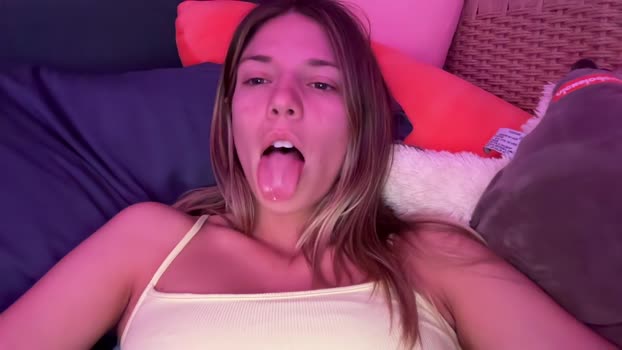 oliviahansleyy strip Webcam SHOW @ Chaturbate 10-03-2025