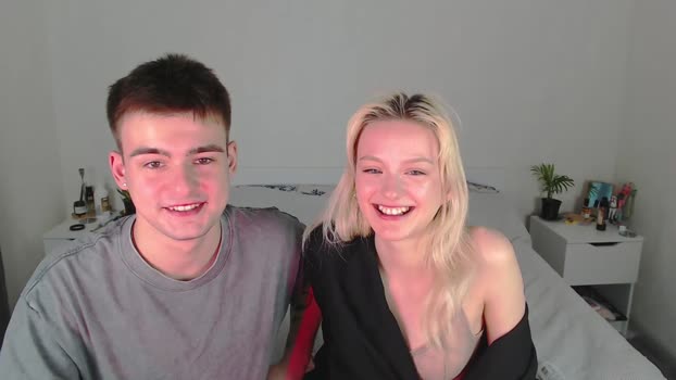 your_molly_mark natural Webcam SHOW @ Chaturbate 14-03-2025