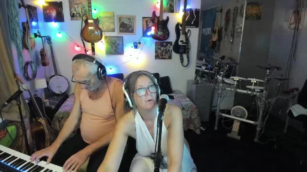 win2win Show Webcam SHOW @ Chaturbate 28-03-2025