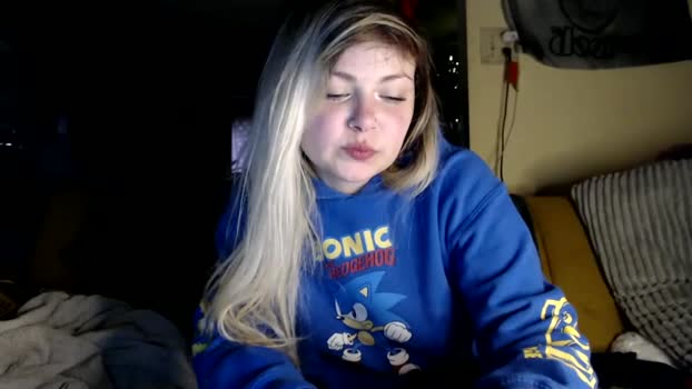 kipsy420 legs Webcam SHOW @ Chaturbate 31-03-2025