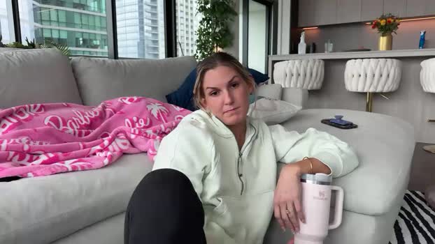 graciemae_baexx legs Webcam SHOW @ Chaturbate 02-04-2025