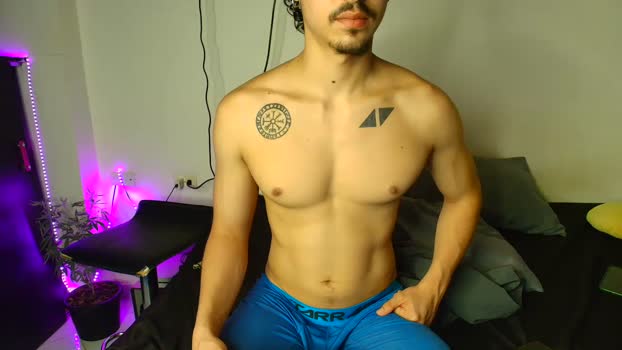 vitoriia_ play Webcam SHOW @ Chaturbate 04-04-2025