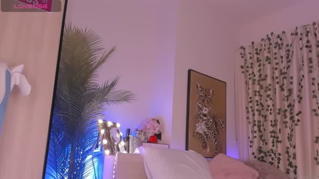 lil_mayaa suckcock Webcam SHOW @ Chaturbate 05-04-2025