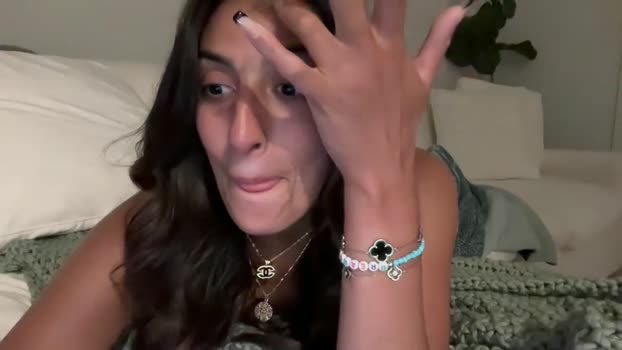 camiliakxoxo lickpussy Webcam SHOW @ Chaturbate 10-04-2025