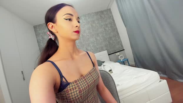 ehotlovea Video Webcam SHOW @ Chaturbate 12-04-2025