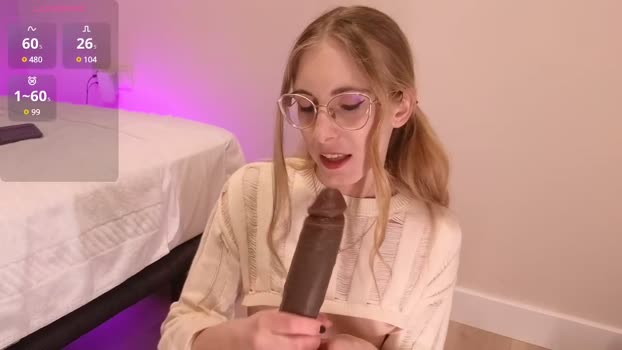 girl_i_am spank Webcam SHOW @ Chaturbate 16-04-2025