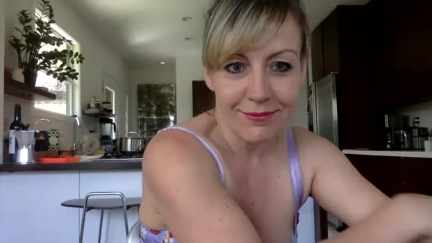 lilmissspanks Porn Webcam SHOW @ Chaturbate 27-04-2025