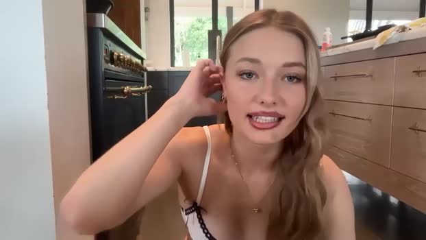 giselleflexible kissing Webcam SHOW @ Chaturbate 02-05-2025