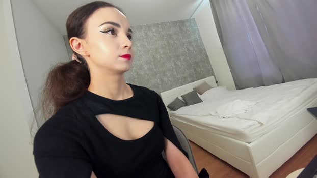 ehotlovea toy Webcam SHOW @ Chaturbate 04-05-2025