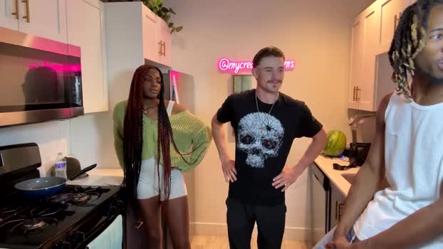 mycreamydreams fuckme Webcam SHOW @ Chaturbate 04-05-2025