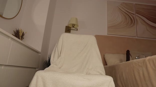 funny_to_see_you_here spanking Webcam SHOW @ Chaturbate 06-05-2025