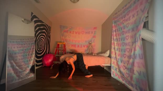 hexivu playtime Webcam SHOW @ Chaturbate 21-05-2025
