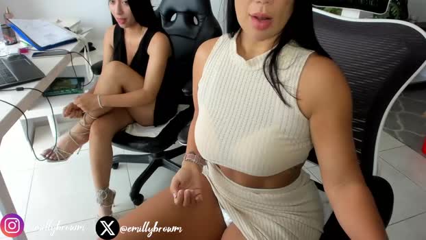 emillybrowm Recorded Webcam SHOW @ Chaturbate 30-05-2025