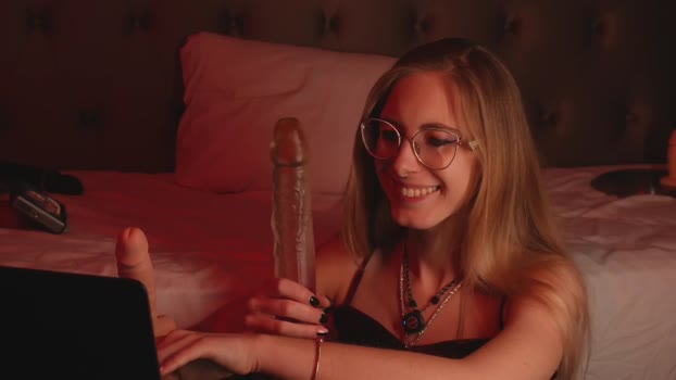 girl_i_am bj-dildo Webcam SHOW @ Chaturbate 29-05-2025