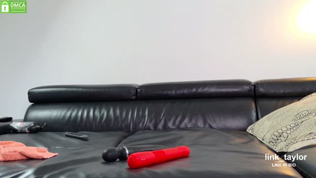 _taylormoon suckcock Webcam SHOW @ Chaturbate 03-06-2025