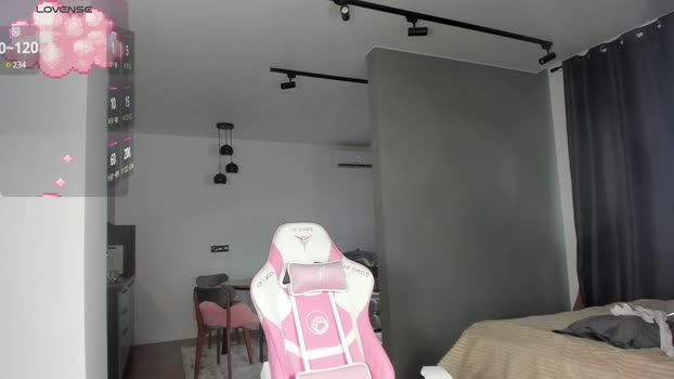 amilia4u bigtoys Webcam SHOW @ Chaturbate 05-06-2025